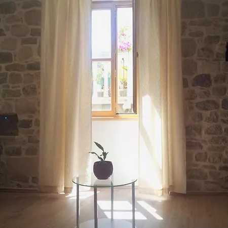 Apartment Old Town Mila