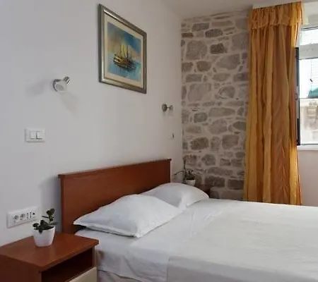 Old Town Mila Apartment