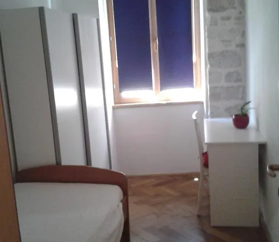 Old Town Mila * Сплит