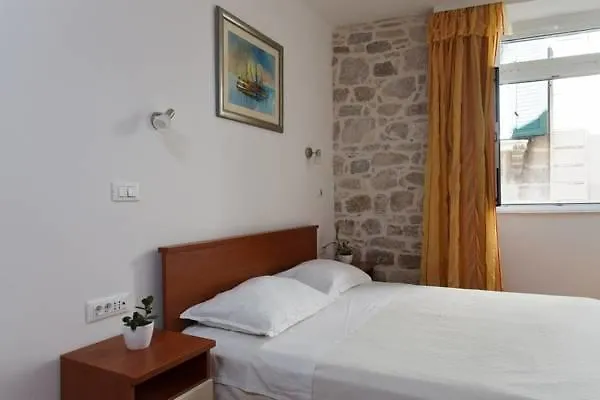 Old Town Mila Apartman